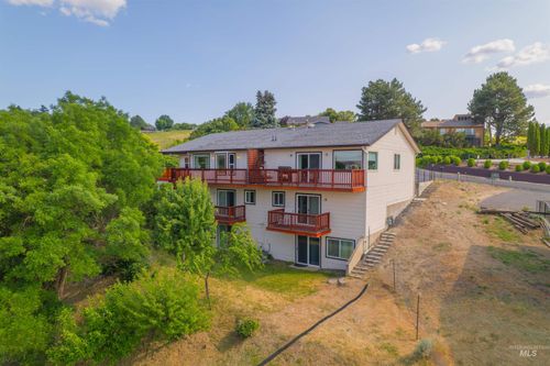 2841 Mayfair Dr, Lewiston, ID, 83501-4211 | Card Image