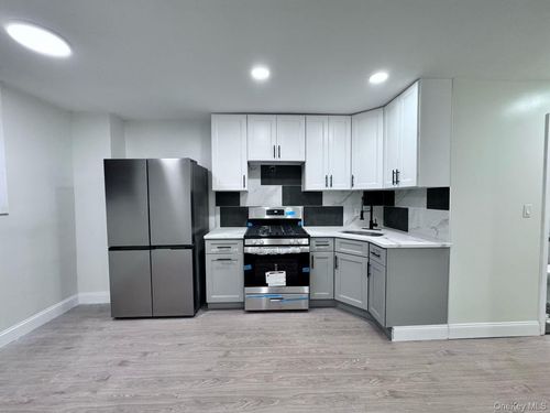 1-4521 Robinson Street, New York, NY, 11355 | Card Image