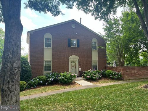4360 Greenberry Ln, ANNANDALE, VA, 22003-7101 | Card Image