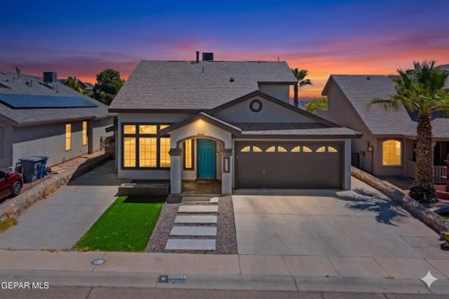 12553 Paseo Lindo Dr, Horizon City, TX, 79928-5836 | Card Image