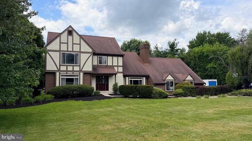 170 Lenora Ln, Downingtown, PA, 19335-1145 | Card Image