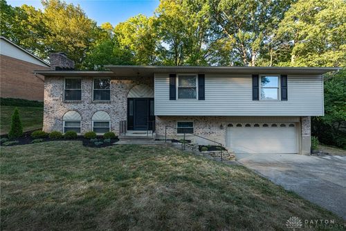 609 Kings Cross Ct, West Carrollton, OH, 45449-2305 | Card Image