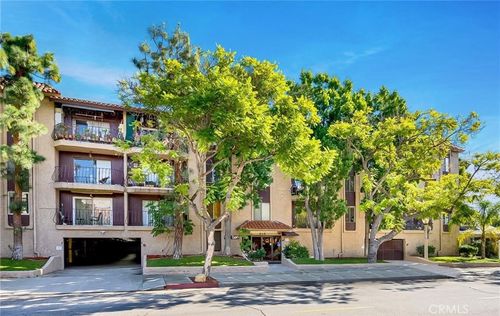 apt-104-310 N Jackson St, Glendale, CA, 91206-3605 | Card Image