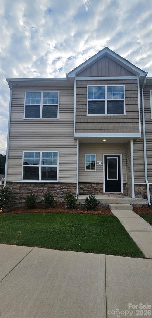 1972 W Davidson Ave, Gastonia, NC, 28052-0543 | Card Image