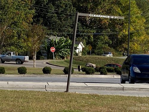 151 Mill Rd, Marion, NC, 28752-5240 | Card Image