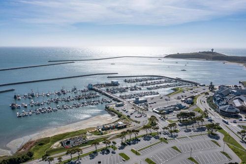 355 Avenue Alhambra, El Granada, CA, 94018-8159 | Card Image