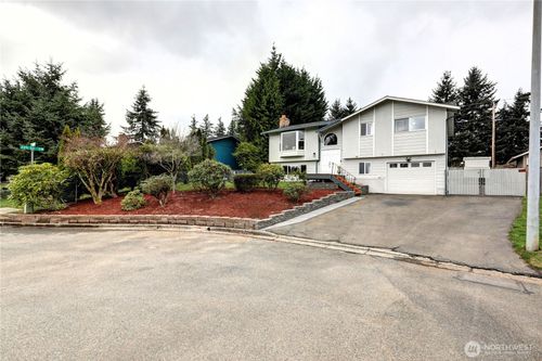 22426 3rd Pl W, Bothell, WA, 98021-8329 | Card Image