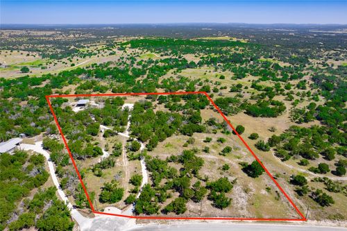 322 Maverick Way, Briggs, TX, 78608-2009 | Card Image