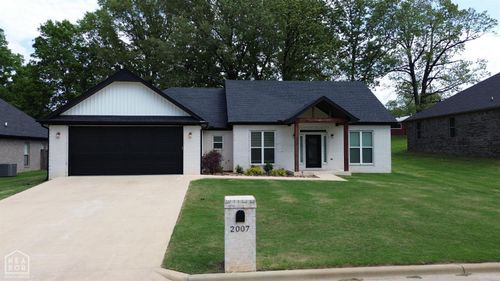 2007 N 29th St, Paragould, AR, 72450-7073 | Card Image
