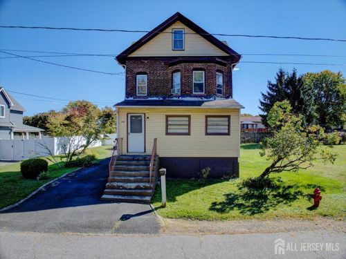 60 Biondi Ave, Cliffwood, NJ, 07721-1303 | Card Image