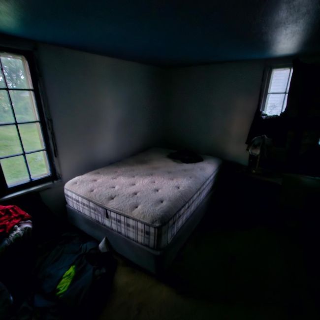 Bedroom West | Image 9
