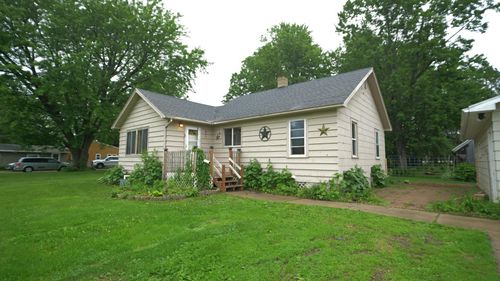 225 Silverwood Ave, Marble, MN, 55764-8800 | Card Image