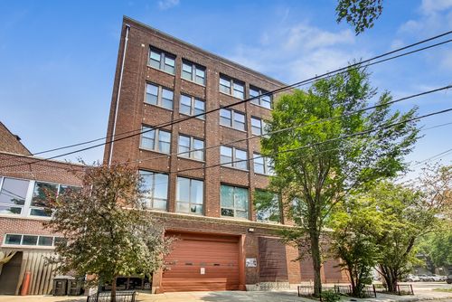 4e-3323 N Paulina St, Chicago, IL, 60657-1078 | Card Image