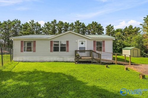 2092 Sand Rock Ave, Sand Rock, AL, 35983-4335 | Card Image