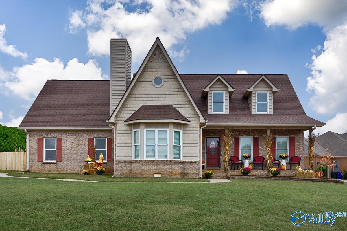 Henson Dr, Huntsville, AL 35811