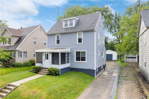 422 Lindenwood Ave, Akron, OH, 44301-2231 | Card Image