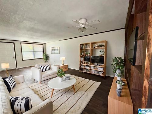 apt-403-1700 Greenbrier Dear Rd, Anniston, AL, 36207-6890 | Card Image