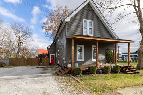 6 Wilson St, Gouverneur, NY, 13642-1329 | Card Image