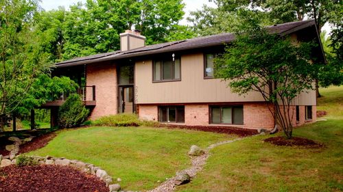 2776 Daleview Dr, Ann Arbor, MI, 48105-9603 | Card Image
