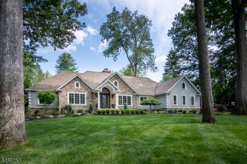 15 Colona Rd, Wayne, NJ, 07470-6103 | Card Image