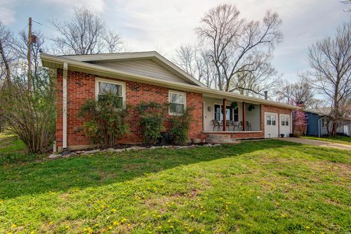 234 American Way, Branson, MO, 65616-9123 | Card Image