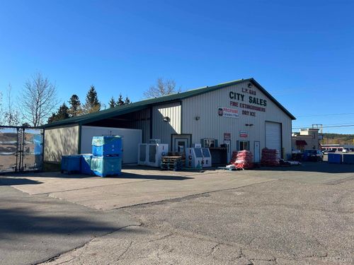 105 N Lake Antoine Road, Iron Mountain, MI, 49801 | Card Image