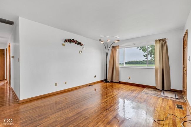 10965 W Base Line Rd, House other with 4 bedrooms, 2 bathrooms and null parking in Jamestown IN | Image 5