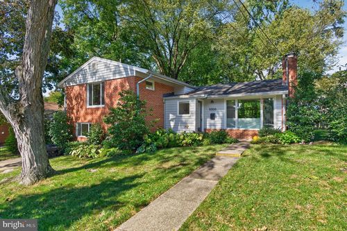 5005 Elsmere Pl, BETHESDA, MD, 20814-2825 | Card Image