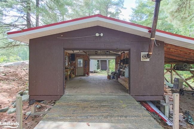 Garage | Image 35