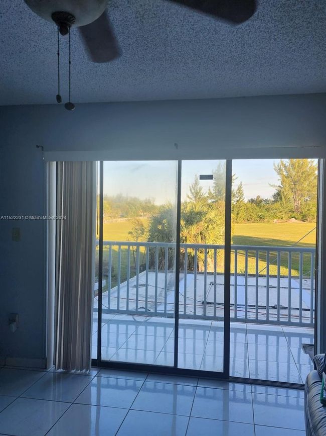 APT-215 - 210 W 68 Th St, Condo with 2 bedrooms, 2 bathrooms and null parking in Hialeah FL | Image 14