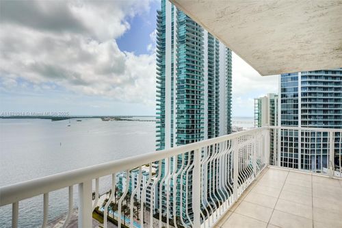 apt-2501-1200 Brickell Bay Dr, Miami, FL, 33131-3264 | Card Image