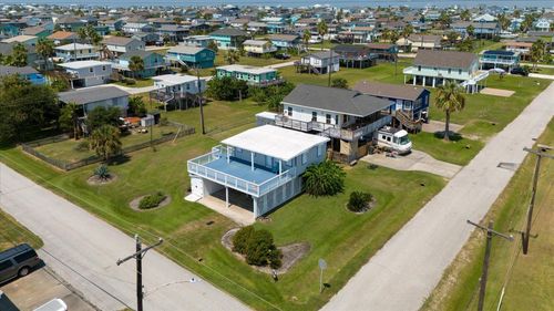 4114 Liberty Dr, Galveston, TX, 77554 | Card Image