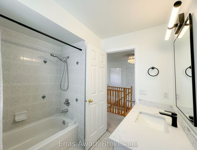 11 Kirkvalley Cres, House other with 3 bedrooms, 3 bathrooms and 1 parking in Aurora ON | Image 22