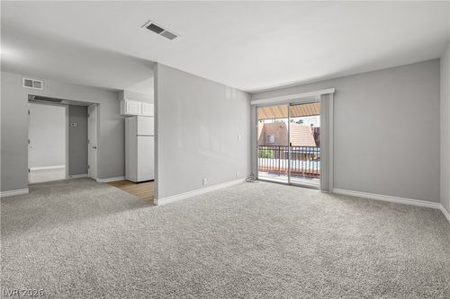 80-5061 River Glen Dr, Las Vegas, NV, 89103-8736 | Card Image