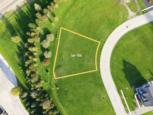 201 Whittemore Dr, Sycamore, IL, 60178-8791 | Card Image