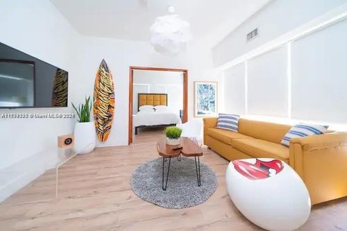 apt-6-227 1st St, Miami Beach, FL, 33139-7333 | Card Image
