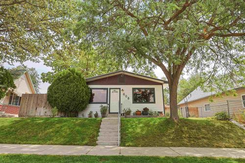 608 15th Ave N, Nampa, ID, 83687-3536 | Card Image
