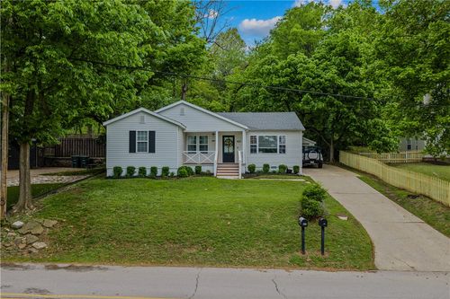 461 N Oliver Ave, Fayetteville, AR, 72701-3932 | Card Image