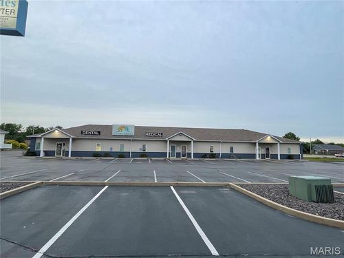 508 W Pine St, Farmington, MO, 63640-1426 | Card Image