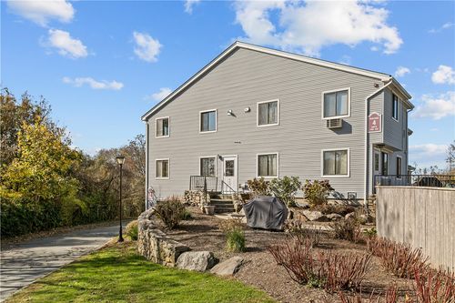 409-66 Girard Ave, Newport, RI, 02840-1155 | Card Image