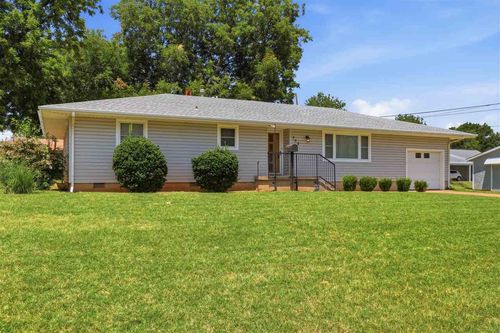 705 N 11th, Perry, OK, 73077 | Card Image