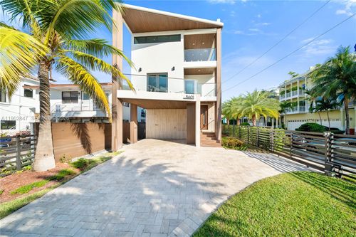 5601 N Ocean Dr, Hollywood, FL, 33019-4512 | Card Image