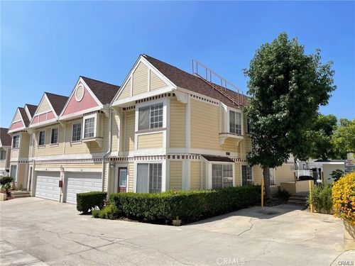 unit-38-13750 Hubbard St, Sylmar, CA, 91342-7442 | Card Image