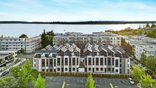 112 2nd Street S, Kirkland, WA, 98033 | Card Image