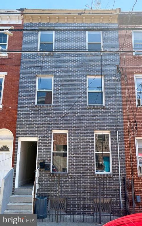 2223 N Howard St, PHILADELPHIA, PA, 19133-3727 | Card Image