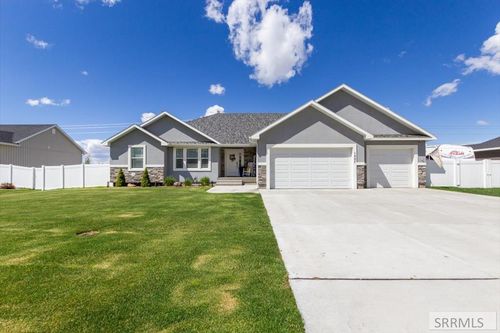 1527 N Quinn Creek Rd, Idaho Falls, ID, 83401-1374 | Card Image