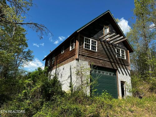 105 Johnson Hollow Ln, Greeneville, TN, 37745-2541 | Card Image