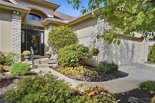 837 Eagle Run Drive, Centerville, OH, 45458 | Card Image