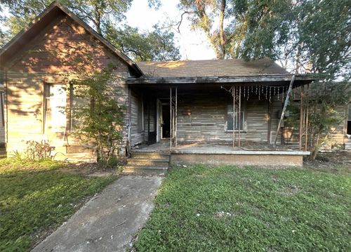 915 Turner St, Waco, TX, 76704-1763 | Card Image