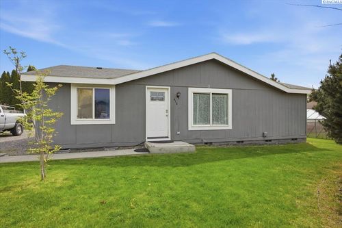 410 Aspen Ct, Benton City, WA, 99320 | Card Image